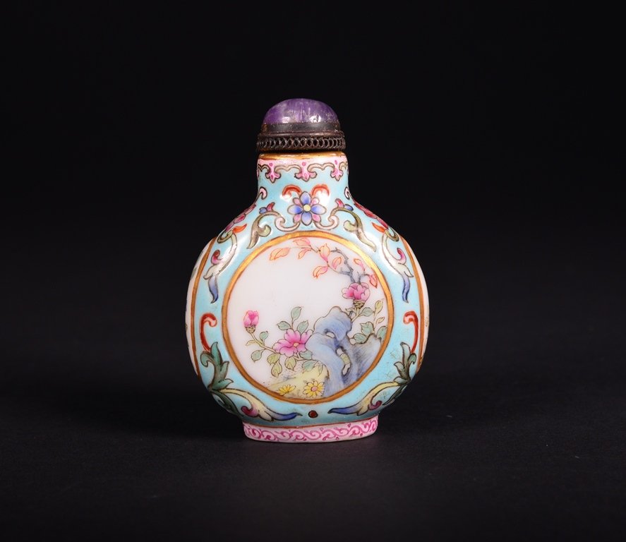 A FAMILLE-ROSE SNUFF BOTTLE (1 of 6)