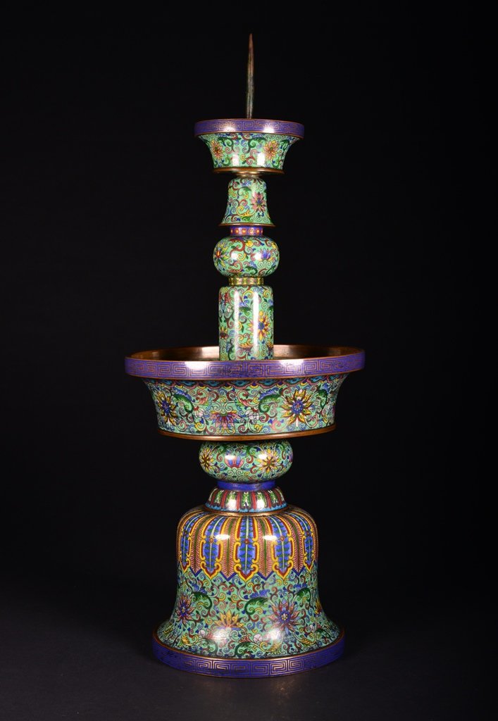 A CLOISONNE ENAMEL CANDLESTICK (1 of 7)