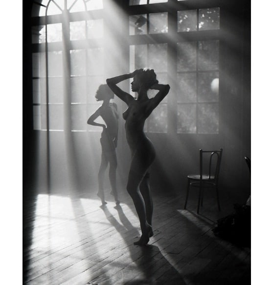 Vincent Peters "Sonja van Heerden II Paris, 2015" Print Sold After: Vincent Peters "Sonja van Heerden II Paris, 2015" Print on high quality Kodak photo print. Measures 8 x 10 in. These items are part of an estate sale and we are a consignment based Auction House. All 