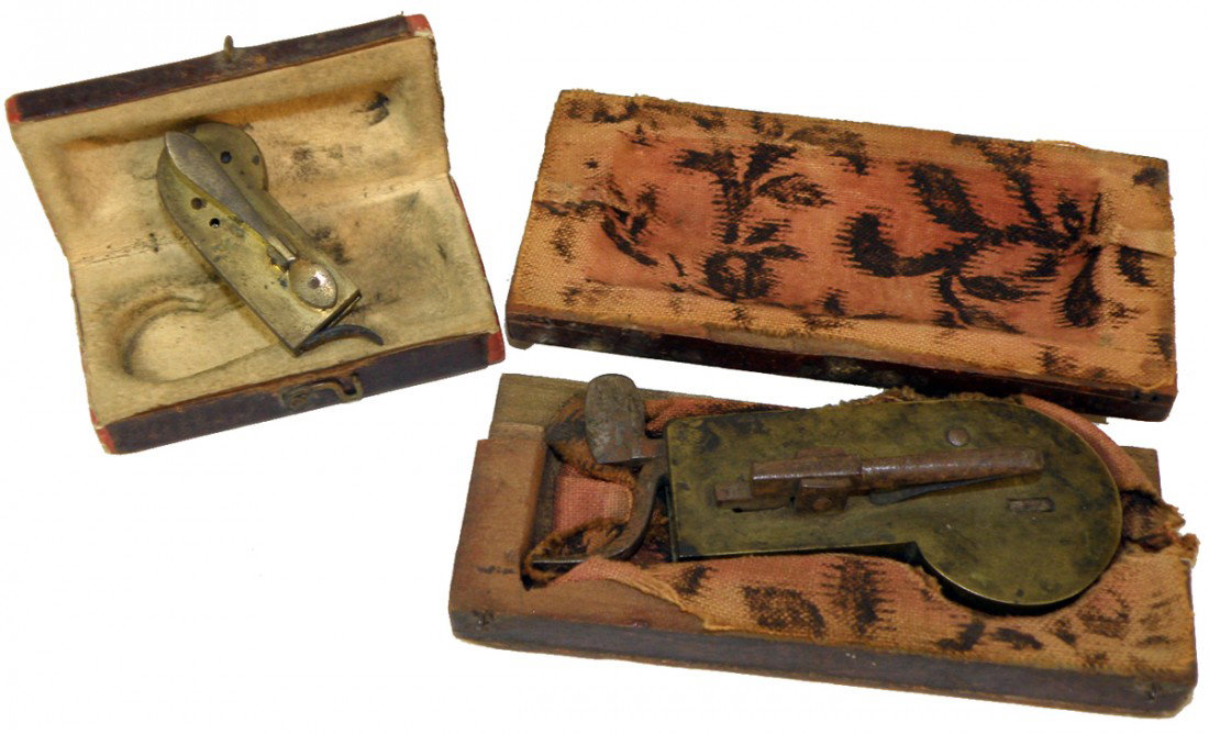 TWO CASED CIVIL WAR ERA BLEEDERS: Small cased bleeder is missing blade, large bleeder is complete although case is rough and incomplete. Size: Largest is 3-5/8 inches long