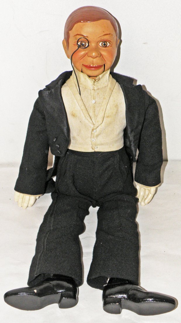 EFFANBEE CHARLIE MCCARTHY VENTRILOQUEST DOLL: Dressed in original black tuxedo. Missing top hat. Some light crazing to head. Size: 19 1/2" tall