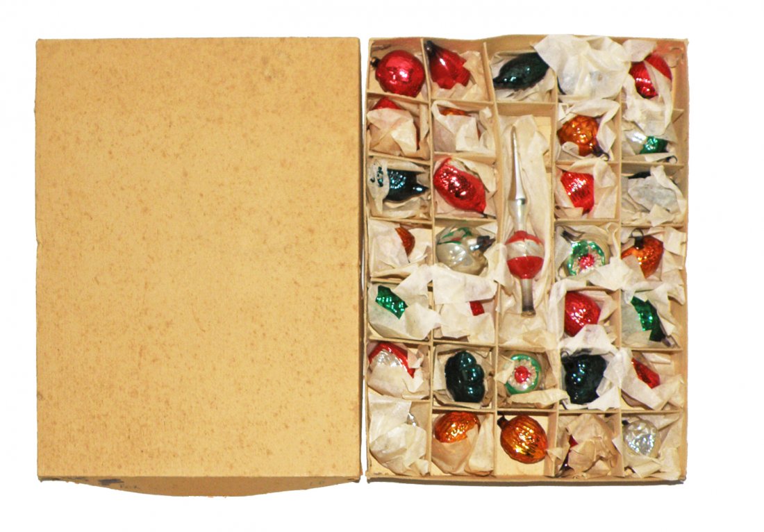 BOXED SET OF GLASS FEATHER TREE ORNAMENTS.: Wonderful set is complete. Box retains original packing paper. 32 total pieces including topper. Box unmarked but ornaments appear to be German. Size: 9 3/4" X 7 1/4"