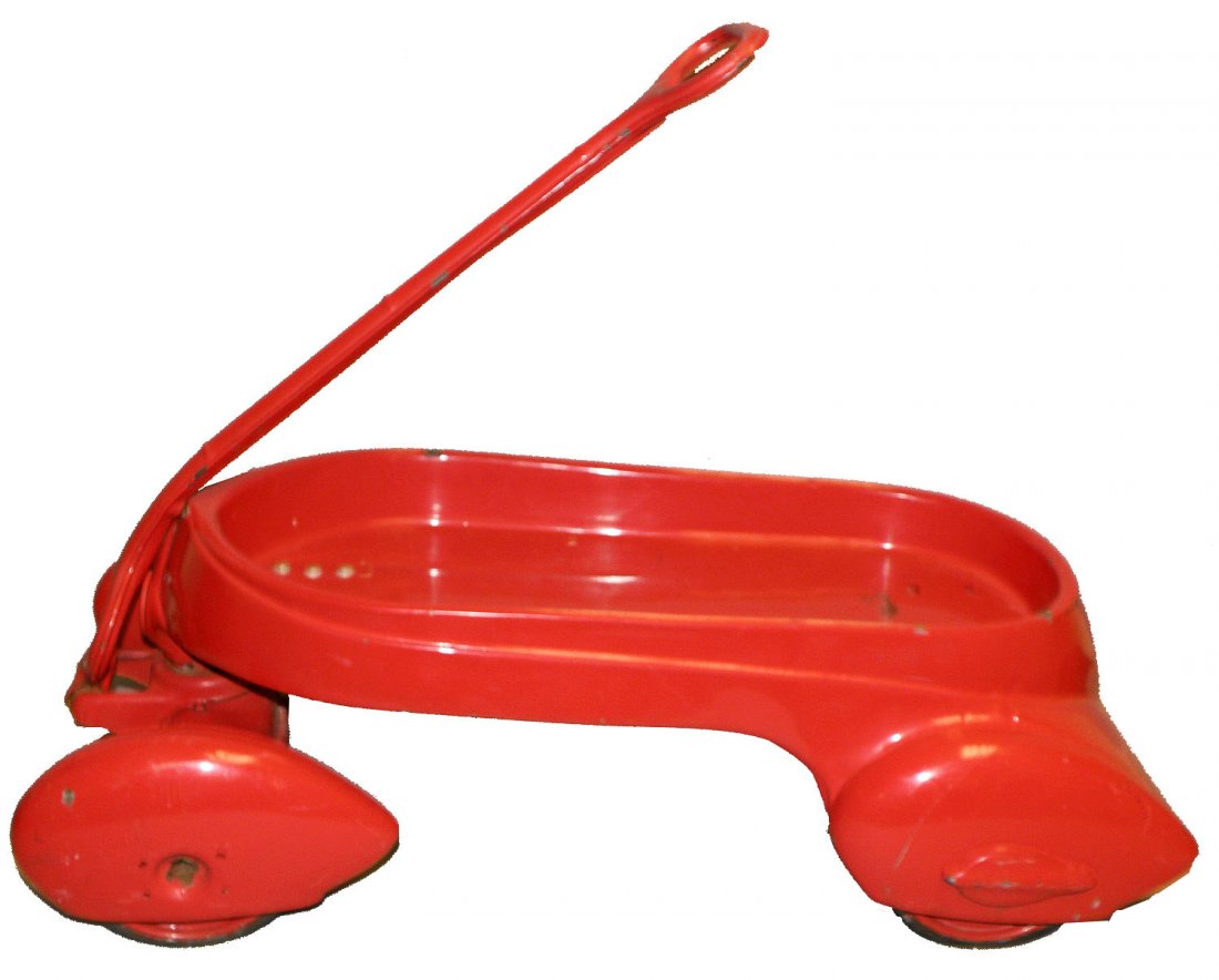 METALCRAFT STREAMLINER WAGON: Metalcraft "Scamp" wagon. Repainted streamlined '30s wagon with electirc headlight. Front axle assembly has been reattatched. Size: 31 1/2" long, 15 1/2" wide