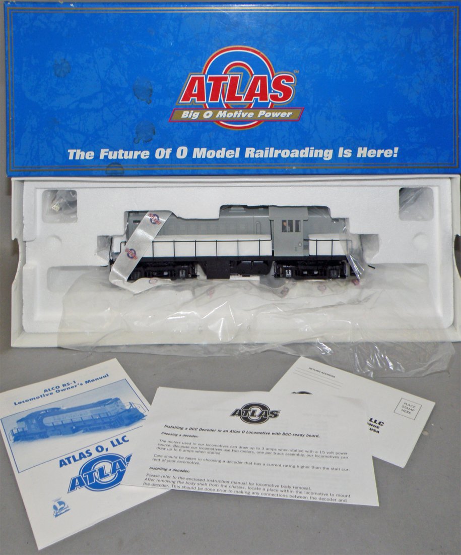 BOXED ATLAS ALCO RS-1 DIESEL LOCOMOTIVE: #7870 undecorated and unused with paperwork. Size: 14 1/2" long
