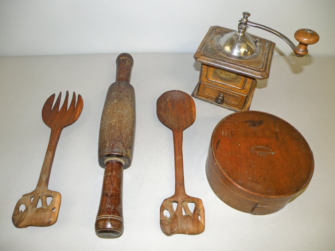 GROUP OF ANTIQUE KITCHEN ITEMS: Includes tin French coffee mill, rolling pin and shaker style nutmeg box from Murdock and Co., Mass. largest 16" long