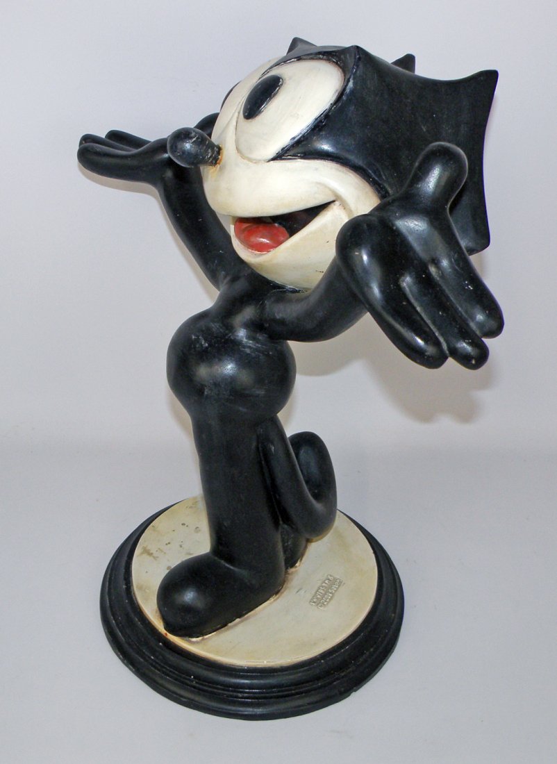 LARGE FELIX THE CAT FIGURE: Nicely molded Felix. Minor surface wear. 23" tall x 20" wide