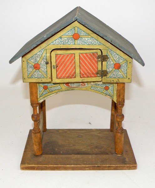 SMALL BLISS STABLE: Single horse stable missing back cardboard. 9 1/2" tall