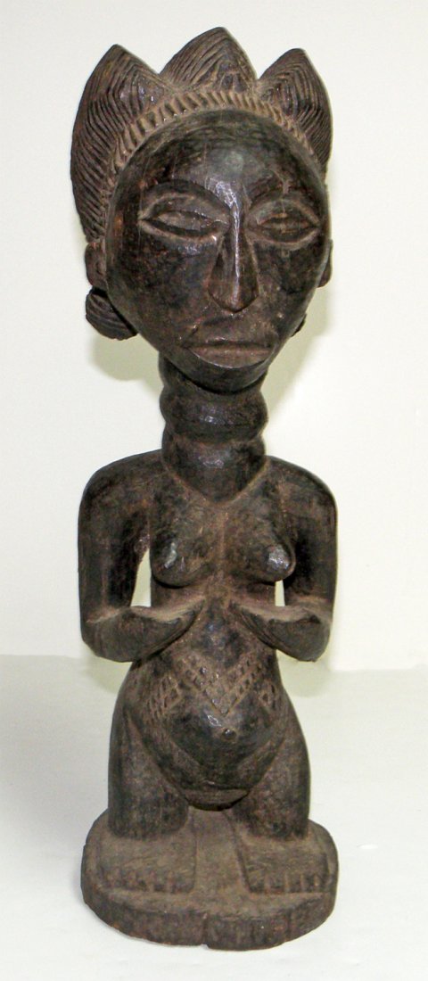 LUBA WOMAN STATUE (1 of 2)