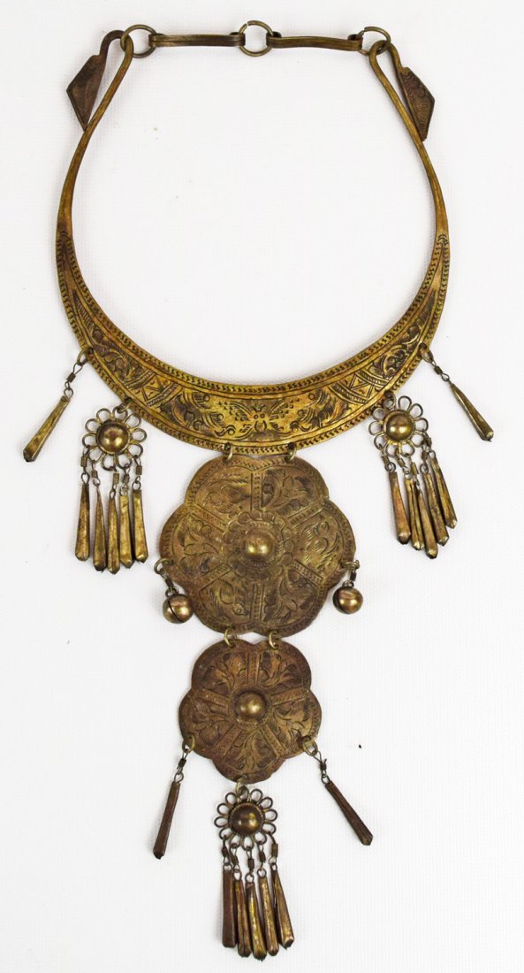 HMONG NECKLACE FROM THAILAND (1 of 2)