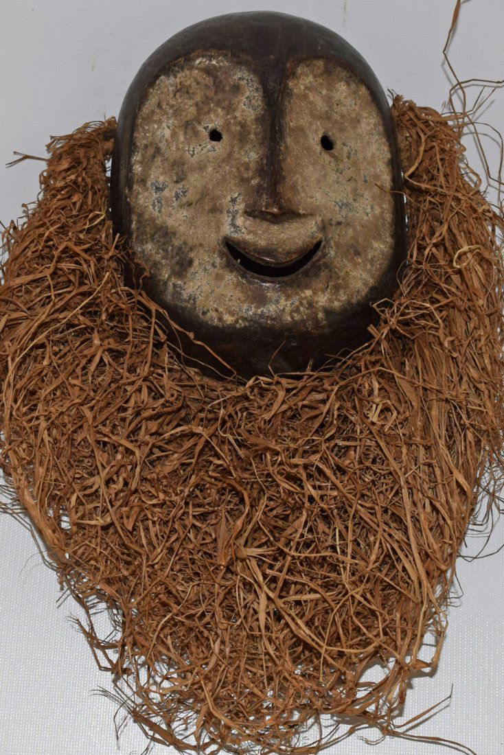 SMALL PERE PASSPORT MASK (1 of 2)