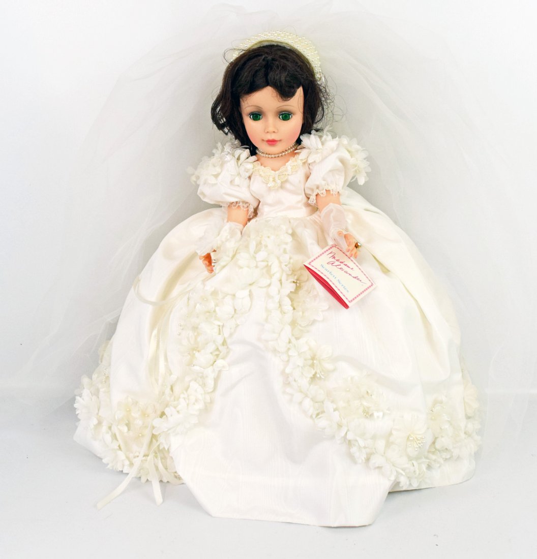 MADAME ALEXANDER BRIDE DOLL (1 of 3)