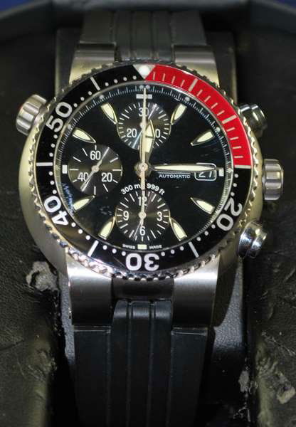 MENS S/S ORIS CHRONOGRAPH: AUTOMATIC 300M DIVE WATCH QUICK SET DATE RUBBER DEPLOYMENT STRAP COMES WITH BOX PLUS SHIPPING