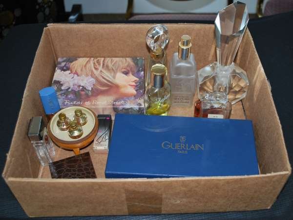 13PC BOX LOT OF PERFUME ITEMS: MISC. MIXTURE OF ITEMS INCL; GUERLAIN, CHANEL NO. 5, REPLIQUE, ETC.BUYER ARRANGES SHIPPING WE CAN RECOMMEND