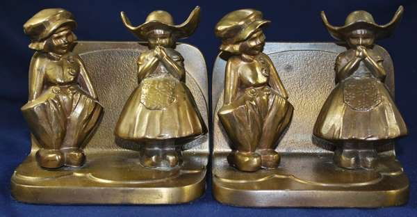 FRANKART FIGURAL BOOKENDS: PAIR OF BOOKENDS WITH TWO EUROPEAN CHILDREN, MARKED "FRANKART. INC.PAT.APPLD.FOR.", SIT 5" HIGH PLUS SHIPPING