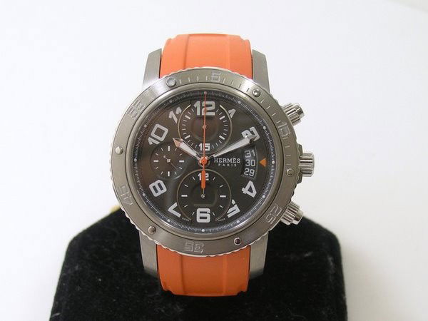 MENS HERMES TITANIUM CLIPPER CHRONO: 3 REGISTER CHRONOGRAPH DECORATED AUTOMATIC MOVEMENT FACTORY ORANGE BAND WITH DEPLOYMENT BUCKLE 48MM CASE WITH CROWN HAS DATE BUYER ARRANGES SHIPPING