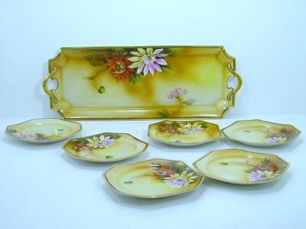 NORITAKE BREAD TRAY AND PLATES FLOWER DECOR WITH GO: NORITAKE BREAD TRAY WITH SIX PLATES, HAND PAINTED FLOWERS AND GOLD TRIM, NORITAKE MARK, plus shipping