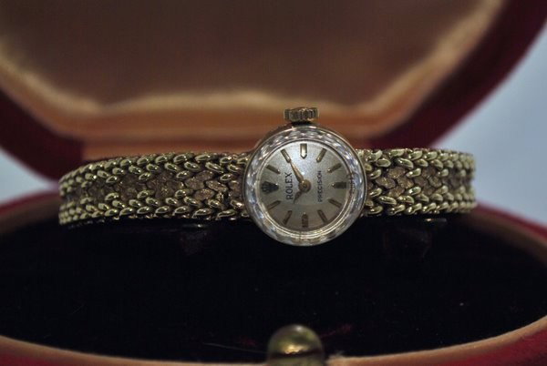 14KT LADIES PRECISION ROLEX: MANUAL WIND, COMES WITH CLAM SHELL ROLEX BOX, VERY RARE! SHIPPING NOT INCLUDED