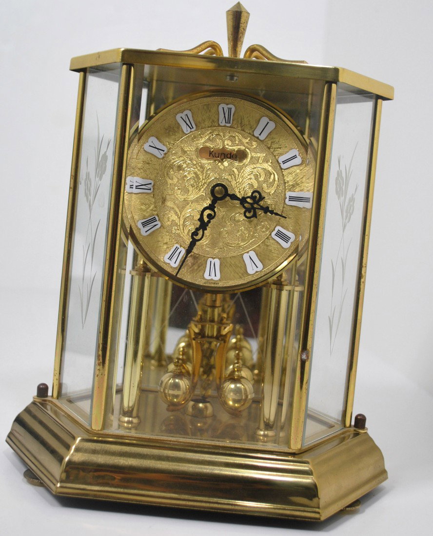 KUNDO DESK CLOCK: KUNDO QUARTZ PENDULUM DESK OR MANTLE CLOCK, MADE IN GERMANY