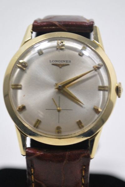 14KT LONGINES 1960S: ROUND CASE, SUB SECOND, ORIGINAL DIAL.