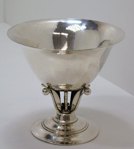 GEORG JENSEN STERLING CANDY DISH: DESIGNED BY JOHAN RHODE CIRCA 1917