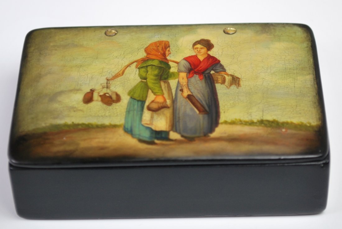 ANTIQUE RUSSIAN LAQUER BOX: RECTANGULAR ANTIQUE RUSSIAN LAUQER BOX WITH SEAL, 3.5" X 2.5" X 1"