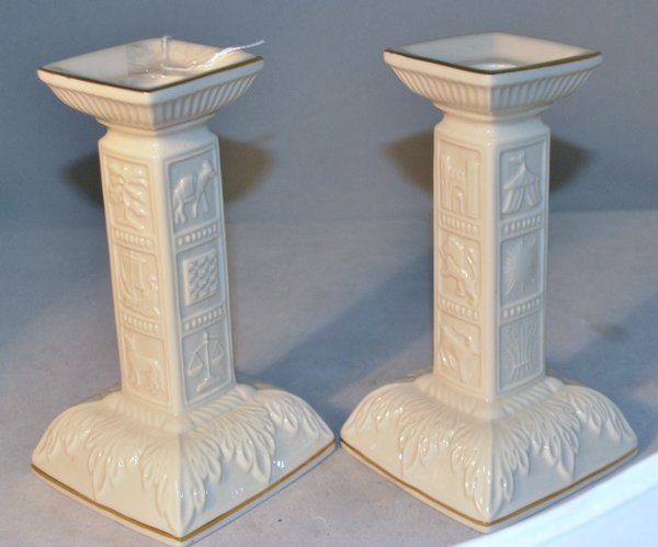 PAIR OF LENNOX CANDLE HOLDERS: SIGNE DLENNOX ON BOTTOM BEIGE AND GOLD APPROX. 7.25" TALL