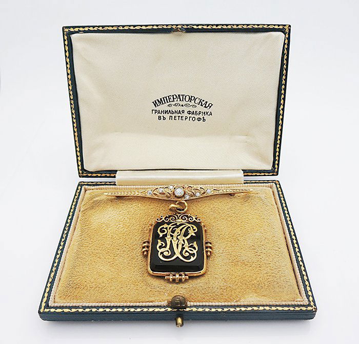 Russian Gold Black Onyx stone & diamonds brooch locket (1 of 6)