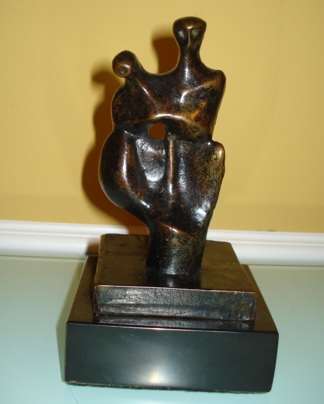 HENRY MOORE ENGLISH BRONZE SCULPTURE "Mother and child" (1 of 5)