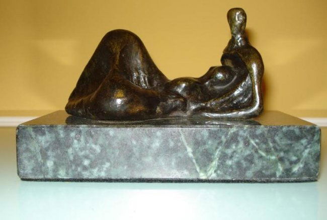 HENRY MOORE ENGLISH BRONZE SCULPTURE (1 of 5)