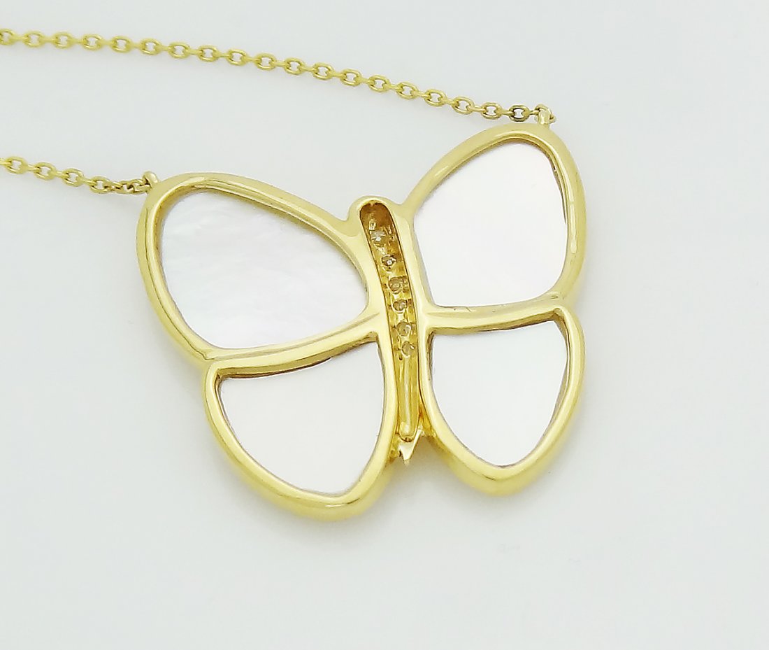 Van Cleef & Arpels 18k Flying Beauty Butterfly Necklace (1 of 4)