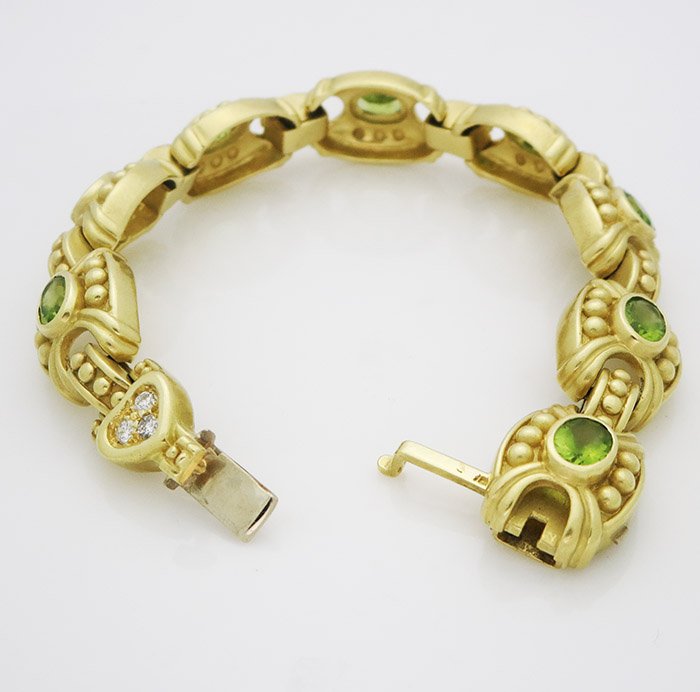JUDITH RIPKA 18K YELLOW GOLD DIAMOND PERIDOT BRACELET (1 of 3)