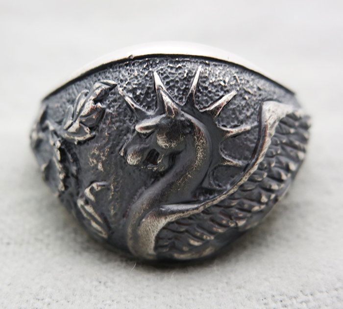 David Yurman Sterling Silver Griffin Dragon Ring size (1 of 4)