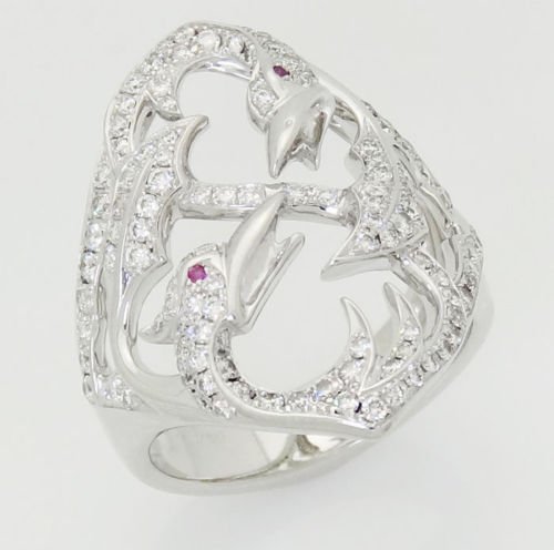 Stephen Webster 18k Gold Round Cut Diamond Birds: Stephen Webster 750 (18k) White Gold Brilliant Round Cut Diamond Birds Ring Size 7 Designer: Stephen Webster Stones & Gems: Brilliant Round Cut Diamonds Total Item Weight: 10g Size: 7 Measurements: 26