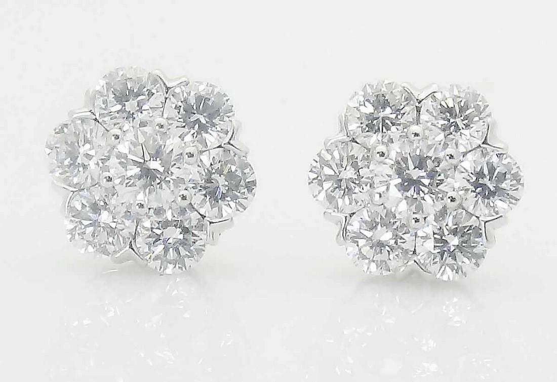Van Cleef & Arpels 18k Small Fleurette Earrings (1 of 4)