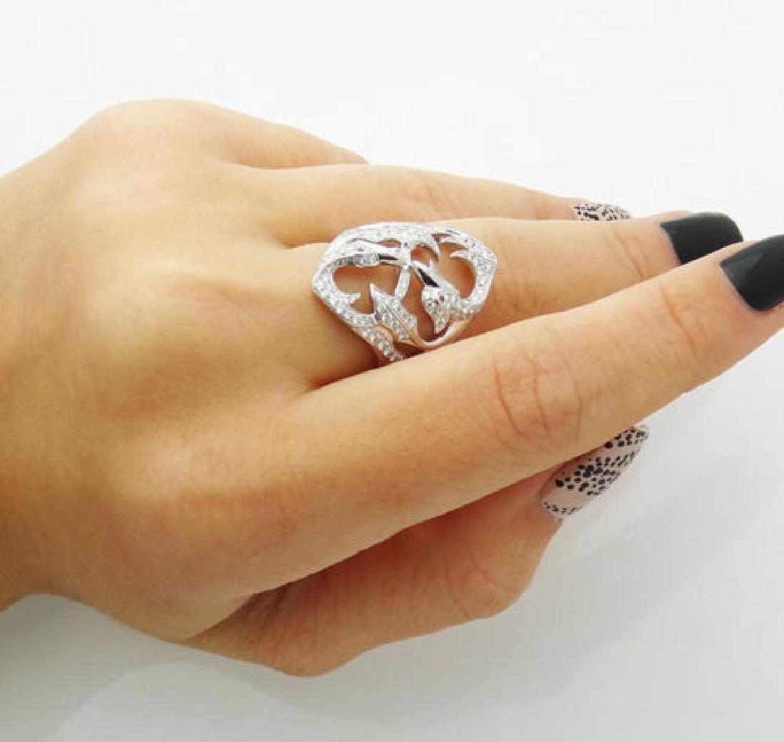 Stephen Webster 18k Gold Round Cut Diamond Birds: Stephen Webster 750 (18k) White Gold Brilliant Round Cut Diamond Birds Ring Size 7 Designer: Stephen Webster Stones & Gems: Brilliant Round Cut Diamonds Total Item Weight: 10g Size: 7 Measurements: 26