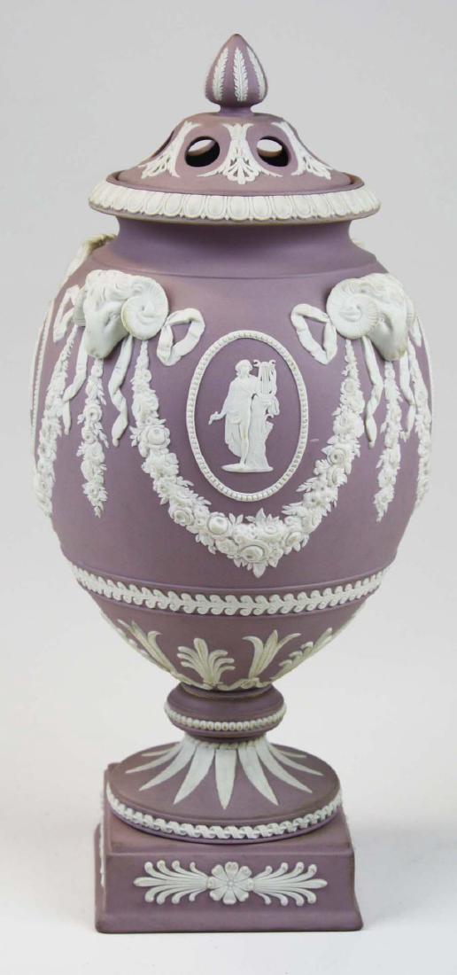 Wedgwood  lilac dip Jasperware covered urn or potpourri (1 of 10)