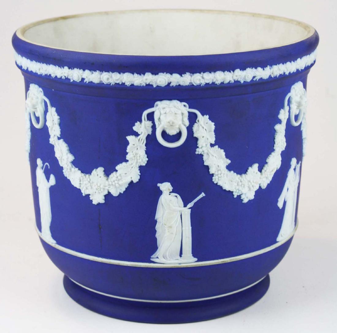 Wedgwood dark blue dip Jasperware jardiniere cache pot (1 of 7)