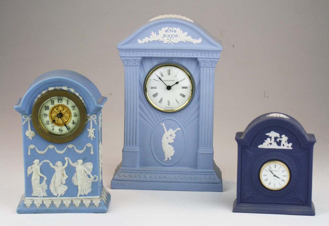 3 Wedgwood Jasperware pottery cased desk clocks (1 of 5)