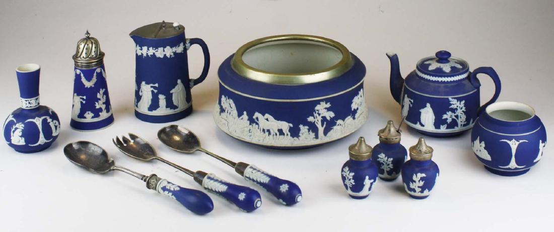 12 pcs Adams England cobalt blue dip Jasperware pcs (1 of 8)