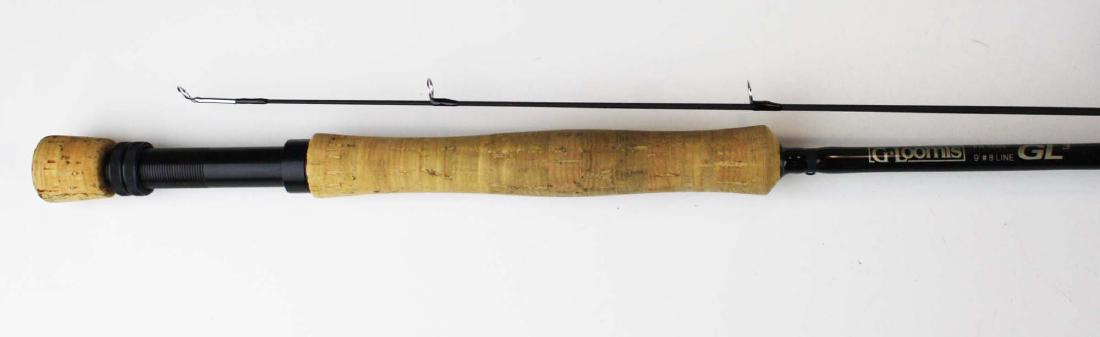 G Loomis 9' 8 weight fly 2 pc fly rod.: G Loomis 9' 8 weight G L 3 two piece fly rod. With case.