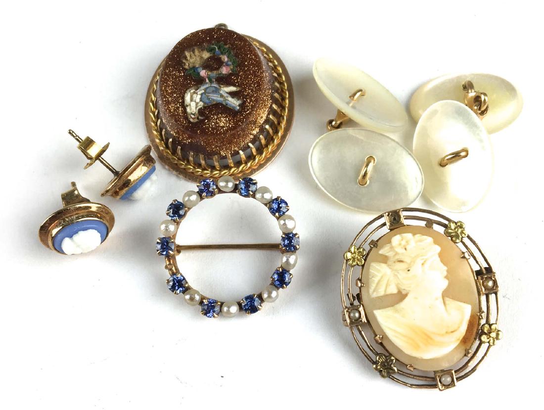 Yellow gold jewelry (1 of 1)