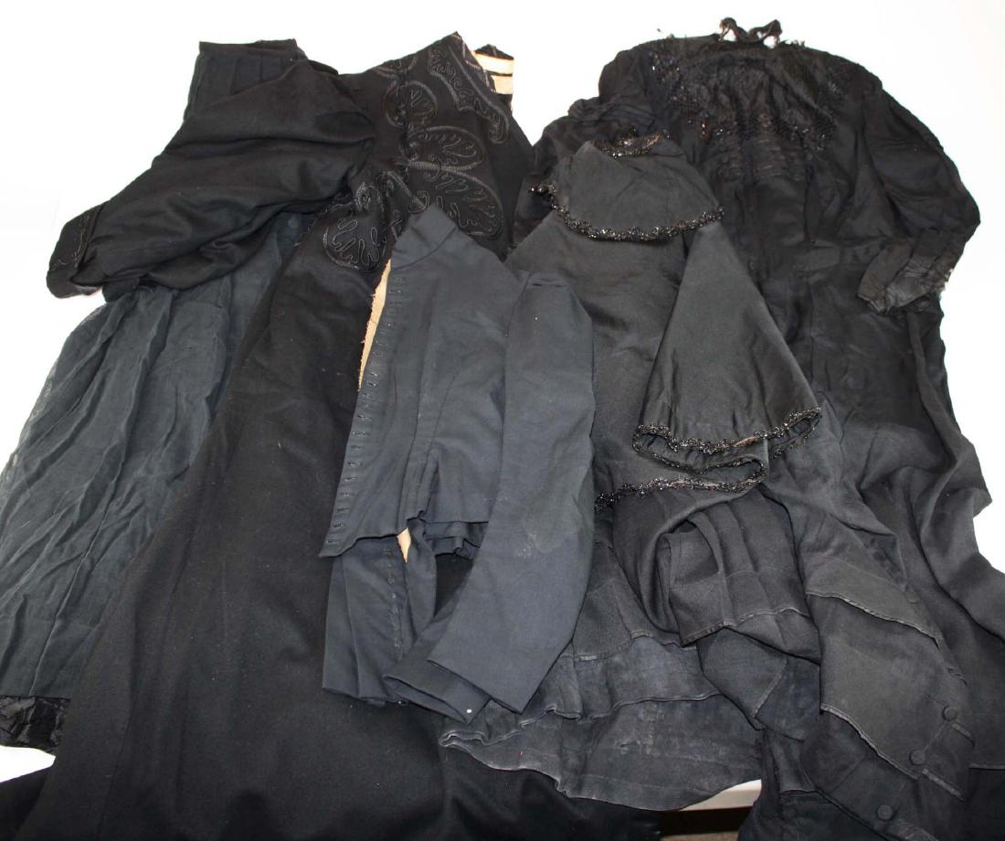 Group of fine Victorian black clothing (1 of 10)