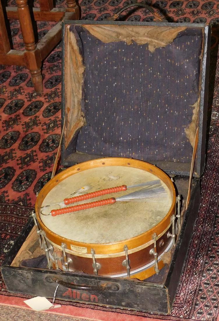 Dixie Music House Snare drum (1 of 1)