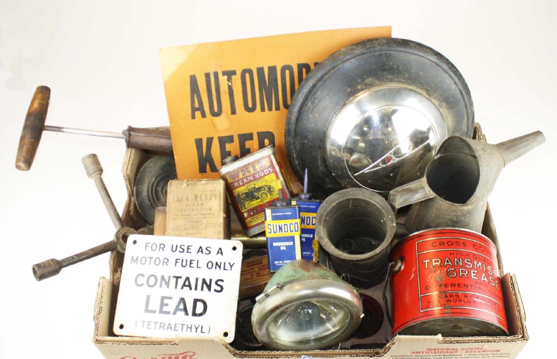 vintage automobile collectibles (1 of 4)