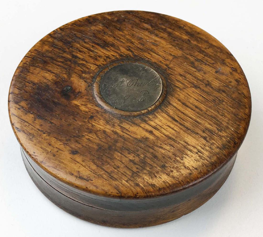 1718 East Church Boston souvineer snuff box: 1718 East Church Boston souvineer roound treenware snuff box with engraved silver center East Church 1718