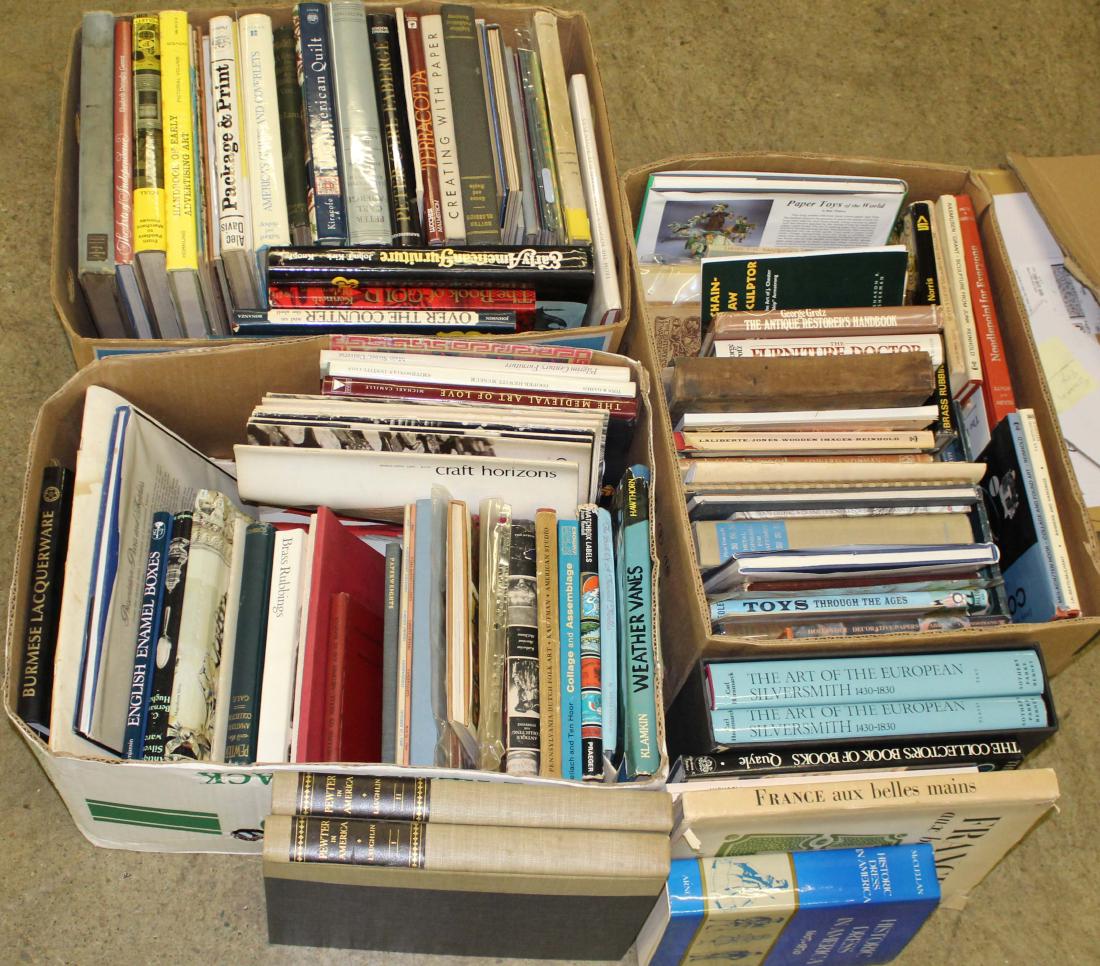 Lot of books on Crafts and Folk art: Sculpture in Wood, Metal Techniques for Craftsmen, Toys Through the Ages, Needlepoint for Everyone, Woodworking (The New Wave), Chainsaw Sculptures, Decorative papers & Fabrics, The American Quilt, Te