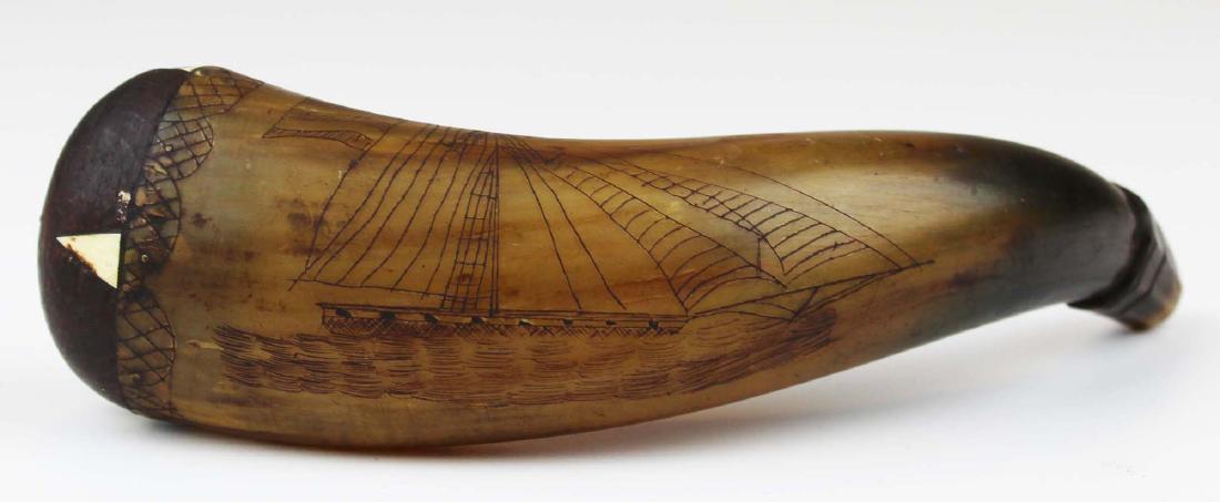 19th c scrimshaw American ship powder horn: 19th c scrimshaw American single masted ship with flag, bone inlaid star & triangles on butt end, overall length 7"
