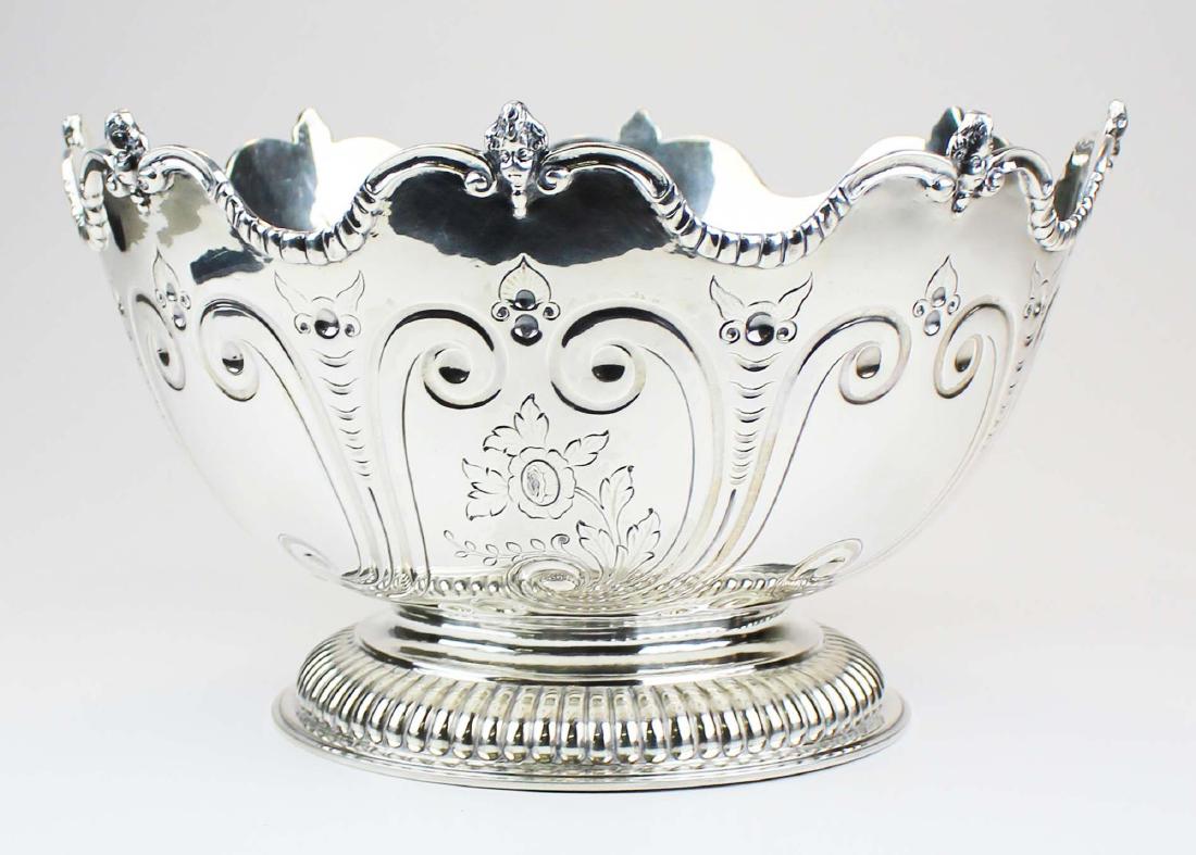 1765-66 London sterling Monteith footed bowl (1 of 15)