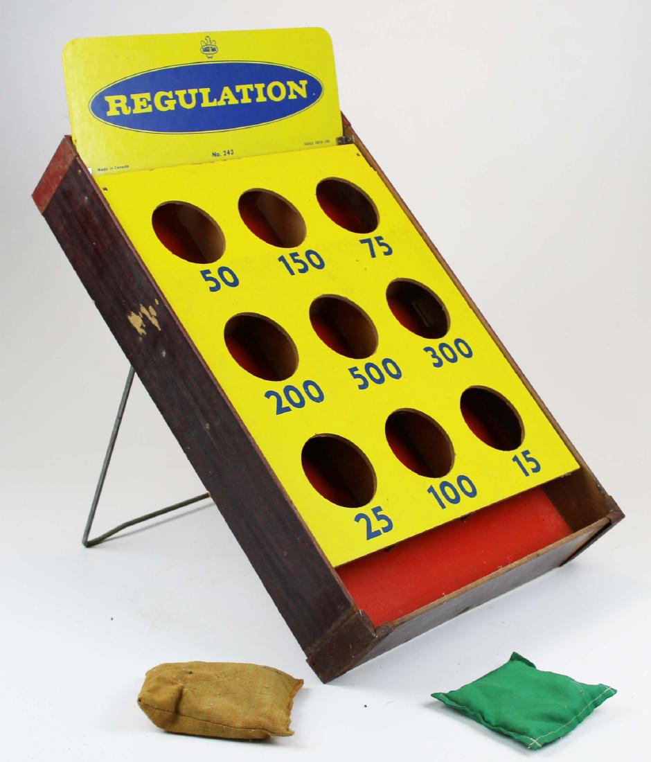 Eagle Toys vintage ball toss game (1 of 2)