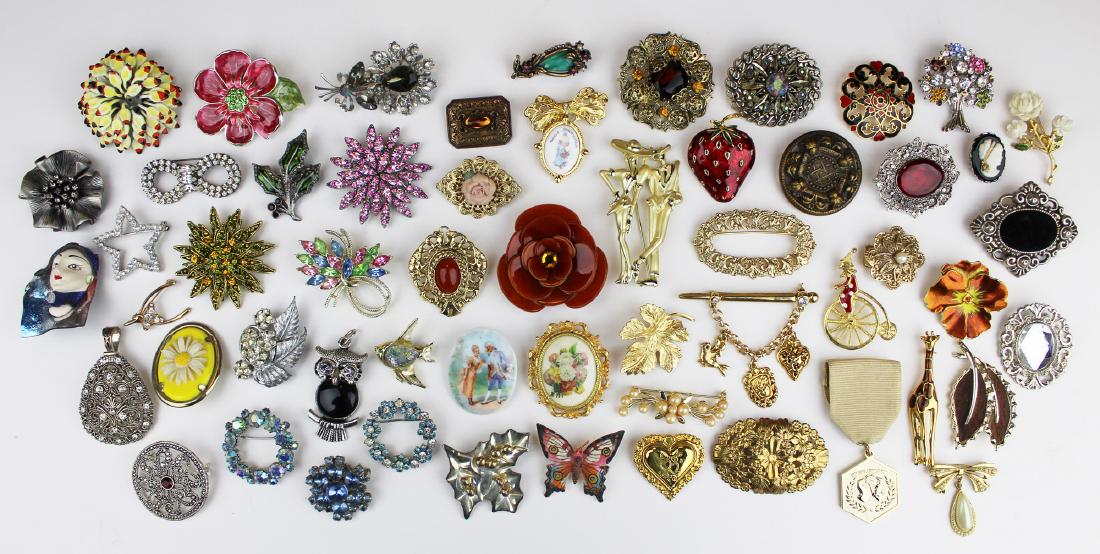 group of costume jewelry brooches and pins (1 of 4)